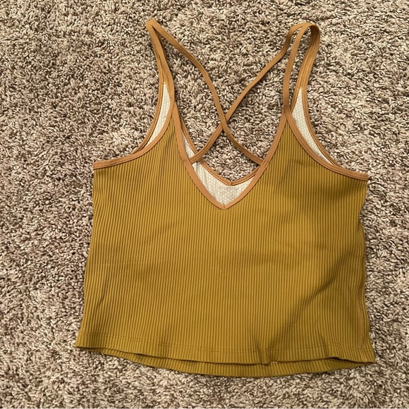 Vuori Dark Golden Rib Crop Tank - Picture 3 of 6